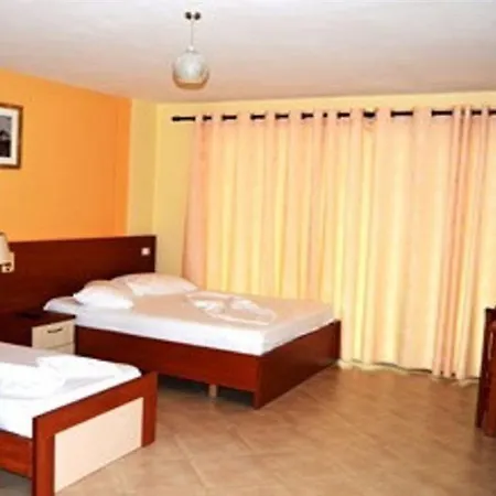 Rafaelo Otel 3*